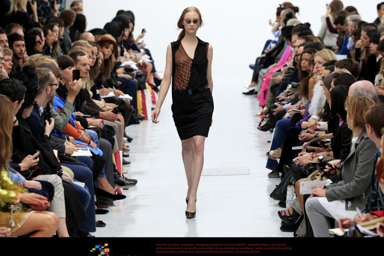 Runway (1)