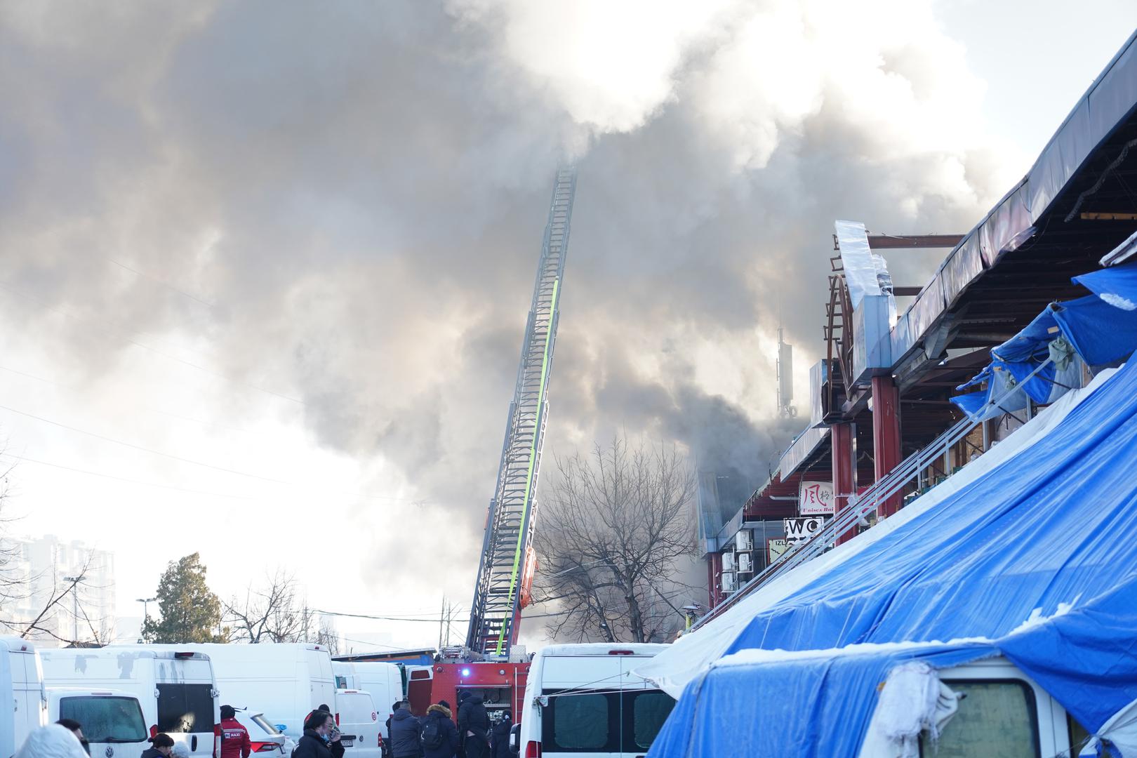 24, January, 2024, Belgrade - After less than two years, a huge fire broke out again in the China Shopping Center in Block 70. Photo: Antonio Ahel/ATAImages