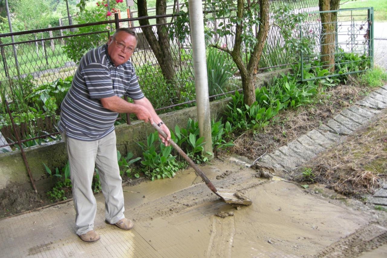 '                               '