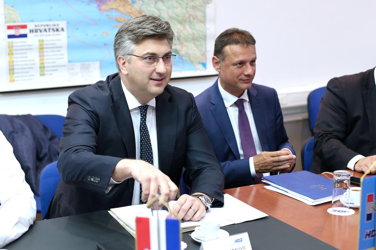 Sjednica Predsjedništva i Nacionalnog vijeća HDZ-a