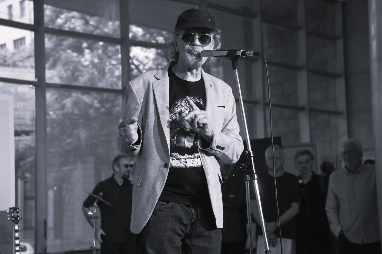 Dušan Vesić