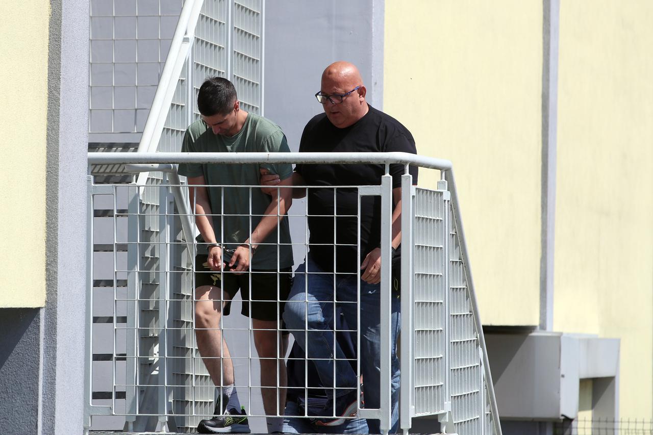 Vojnik osumnji?en za dvostruko ubojstvo doveden na ispitivanje u državno odvjetništvo