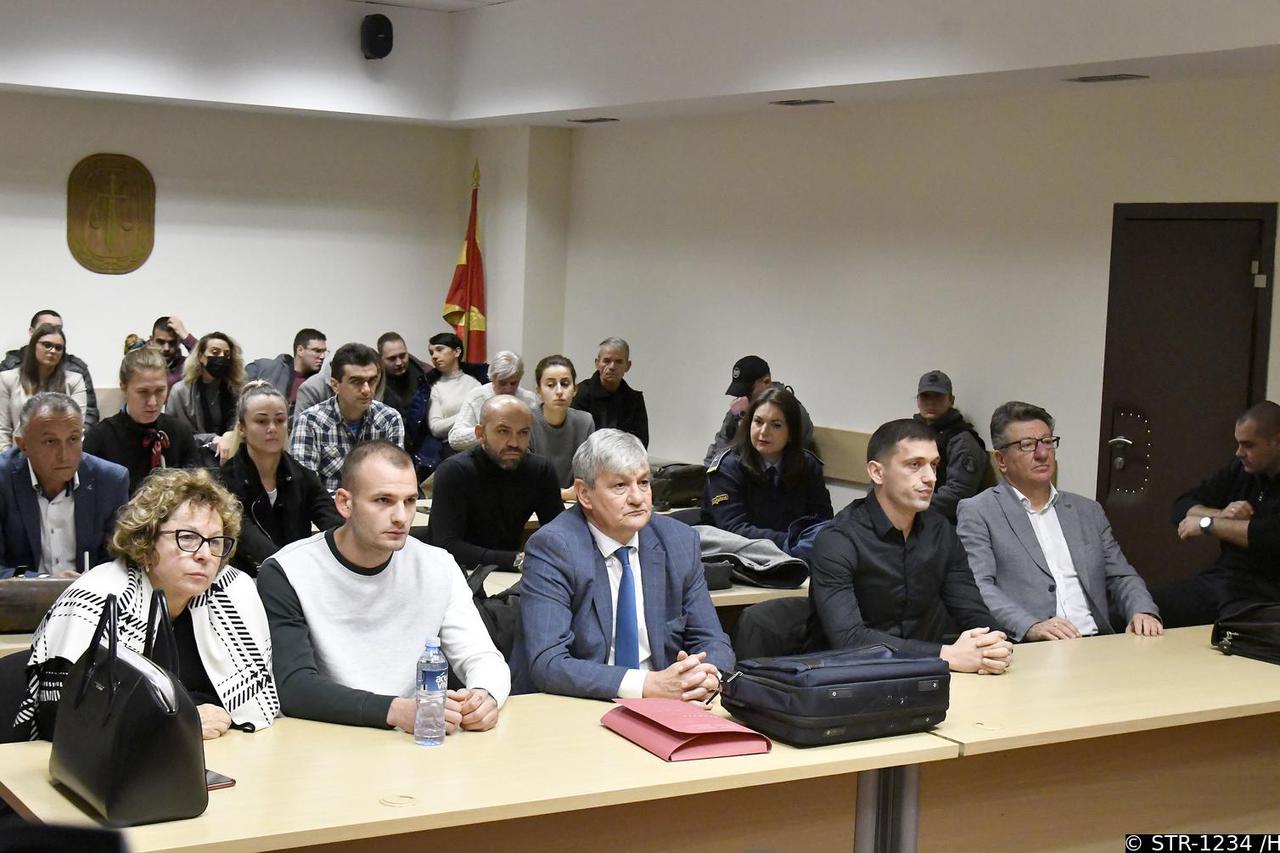 Sudsko vijeće Osnovnog krivičnog suda u Skoplju proglasilo je danas optužene krivima u slučaju ubojstva hrvatskog rukometaša Denisa Tota