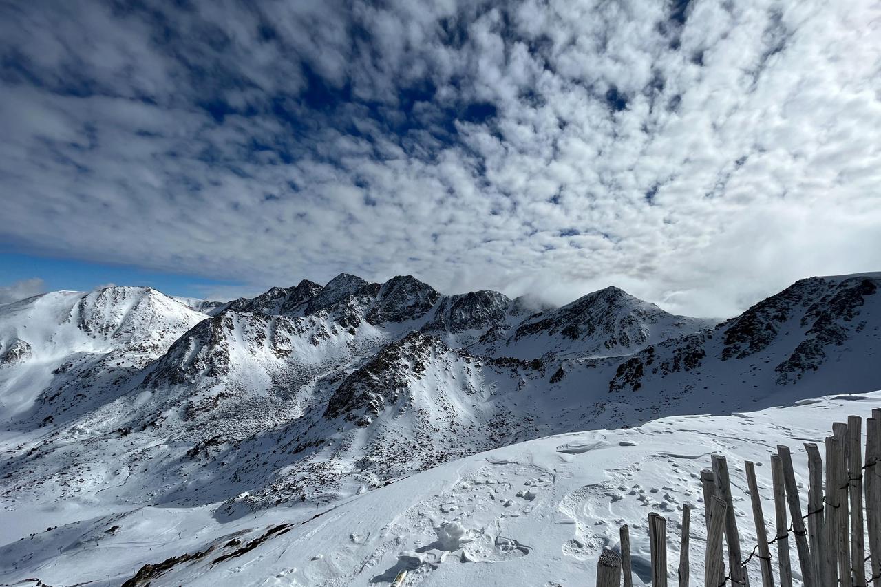 Illustration In The Mountains In The Grandvalira Ski Area - Andorre