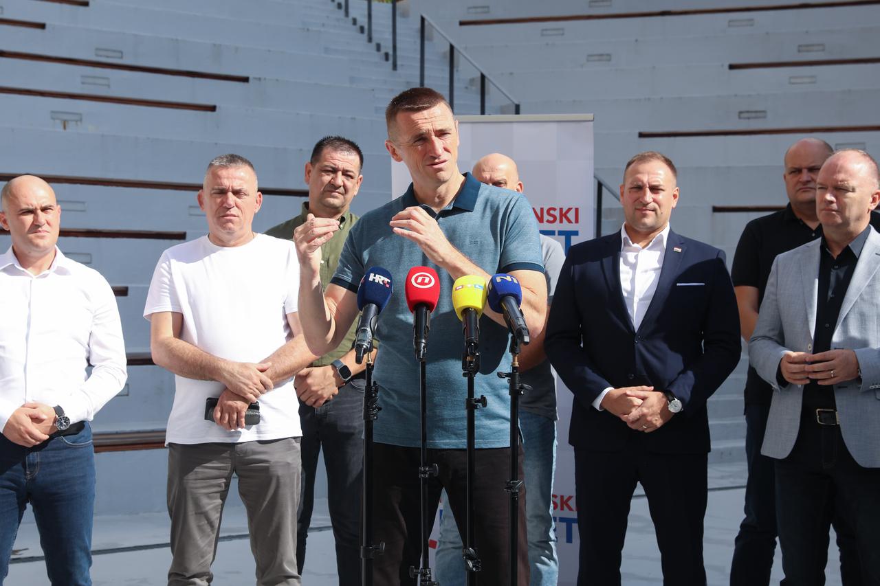 Konferencija za medije predsjednika Domovinskog pokreta