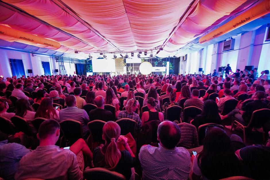 Rovinj: Weekend Media Festival, panel : ŠTO JE TU SMIJEŠNO?