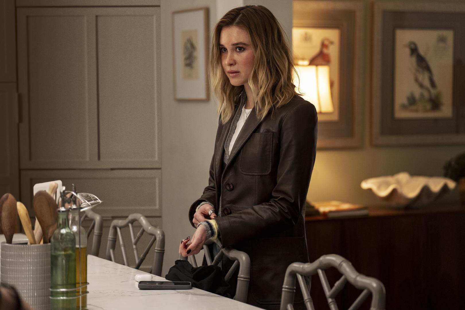 Isabel May donosi svježinu kao Tatum Prescott, kći Sidney i središnja protagonistica ovog nastavka