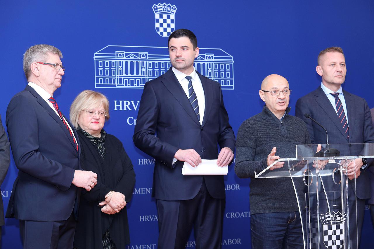 Zagreb: Oporba u saboru održala zajedničku konferenciju za medije