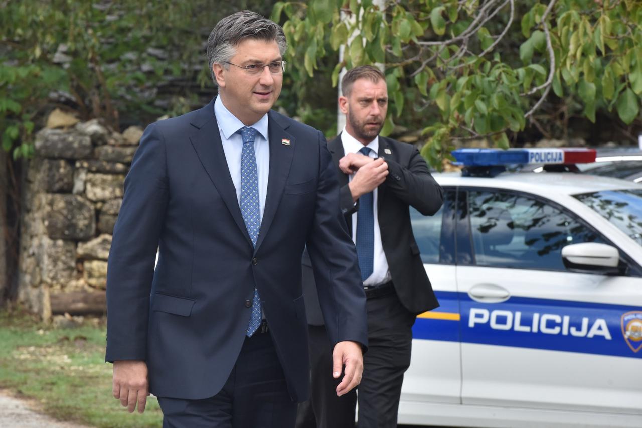 Plenković na obljetnici u spomen na srpske civile s područja Šibensko-kninske županije