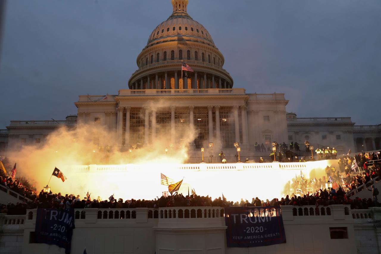 Proboj Trumpovih pristaša na Capitol