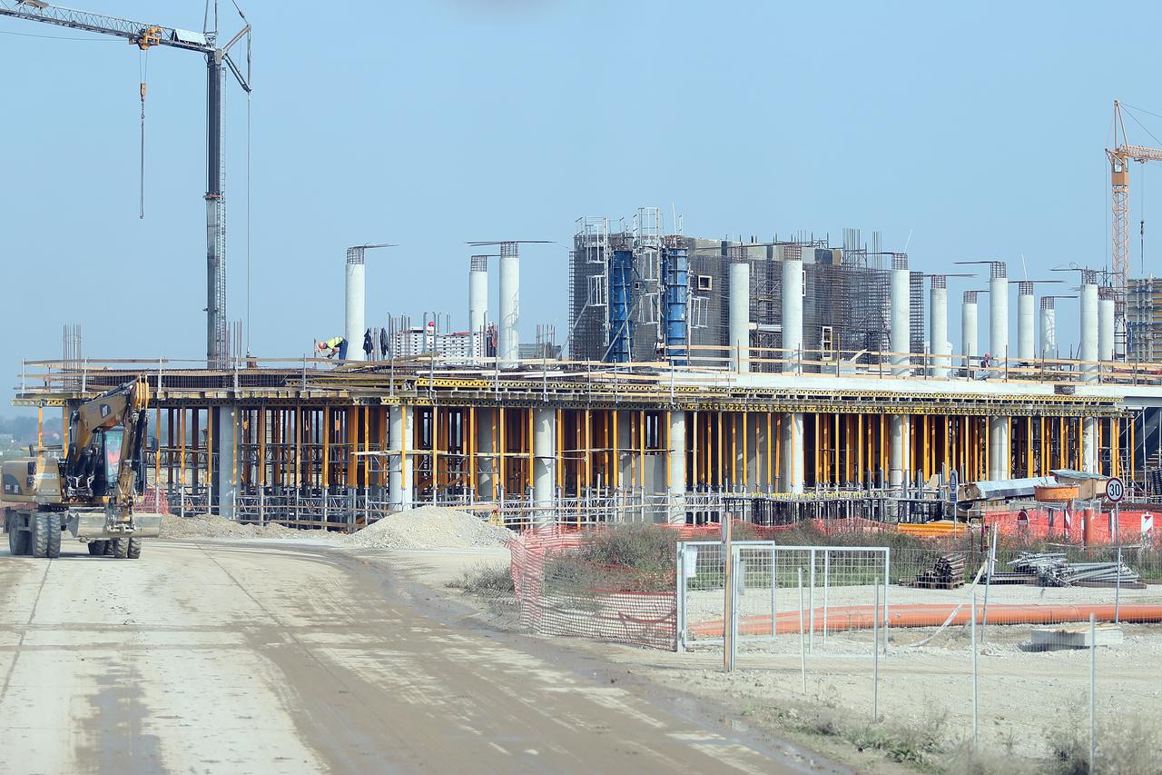 06.10.2014., Zagreb - Gradiliste novog putnickog terminala Medjunarodne zracne luke Zagreb. Photo: Slavko Midzor/PIXSELL