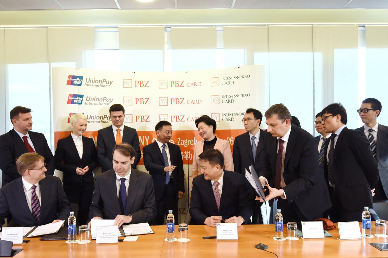 potpisivanje ugovora