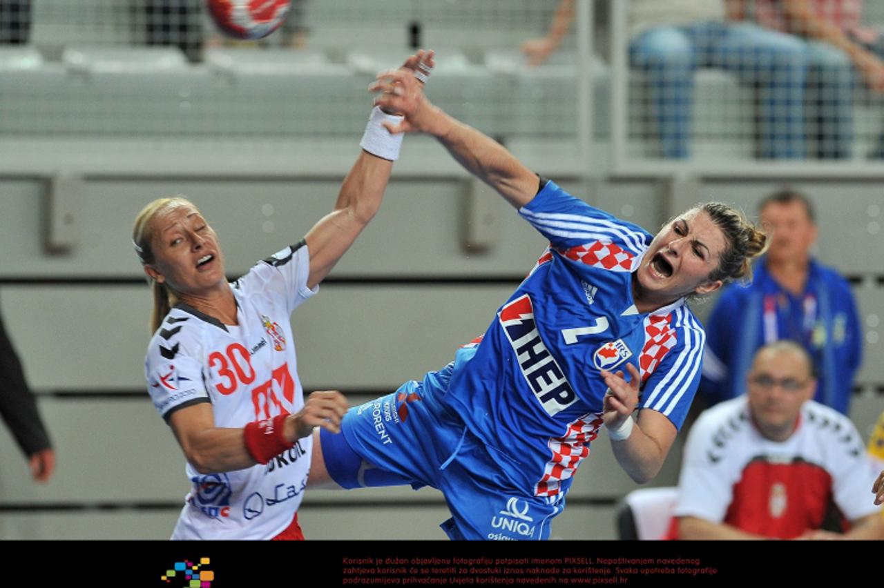 \'05.06.2011., Varazdin - Kvalifikacijska rukometna utakmica izmedju zenske rukometne reprezentacije Hrvatske i Srbije. Miranda Tatari. Photo: Vjeran Zganec-Rogulja/PIXSELL\'