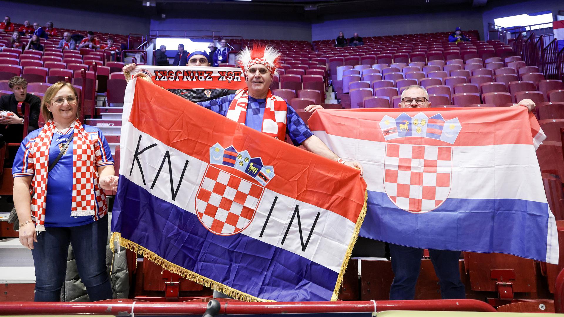 Ukoliko se plasiramo u polufinale, već je najavljen dolazak navijačih čartera u danski Herning, gdje se igra završnica ovogodišnjeg Eura.