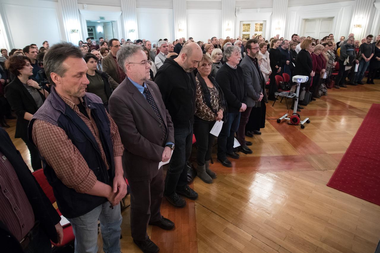 Komemoracija za novinara Predraga Lucića održana u Novinarskom domu