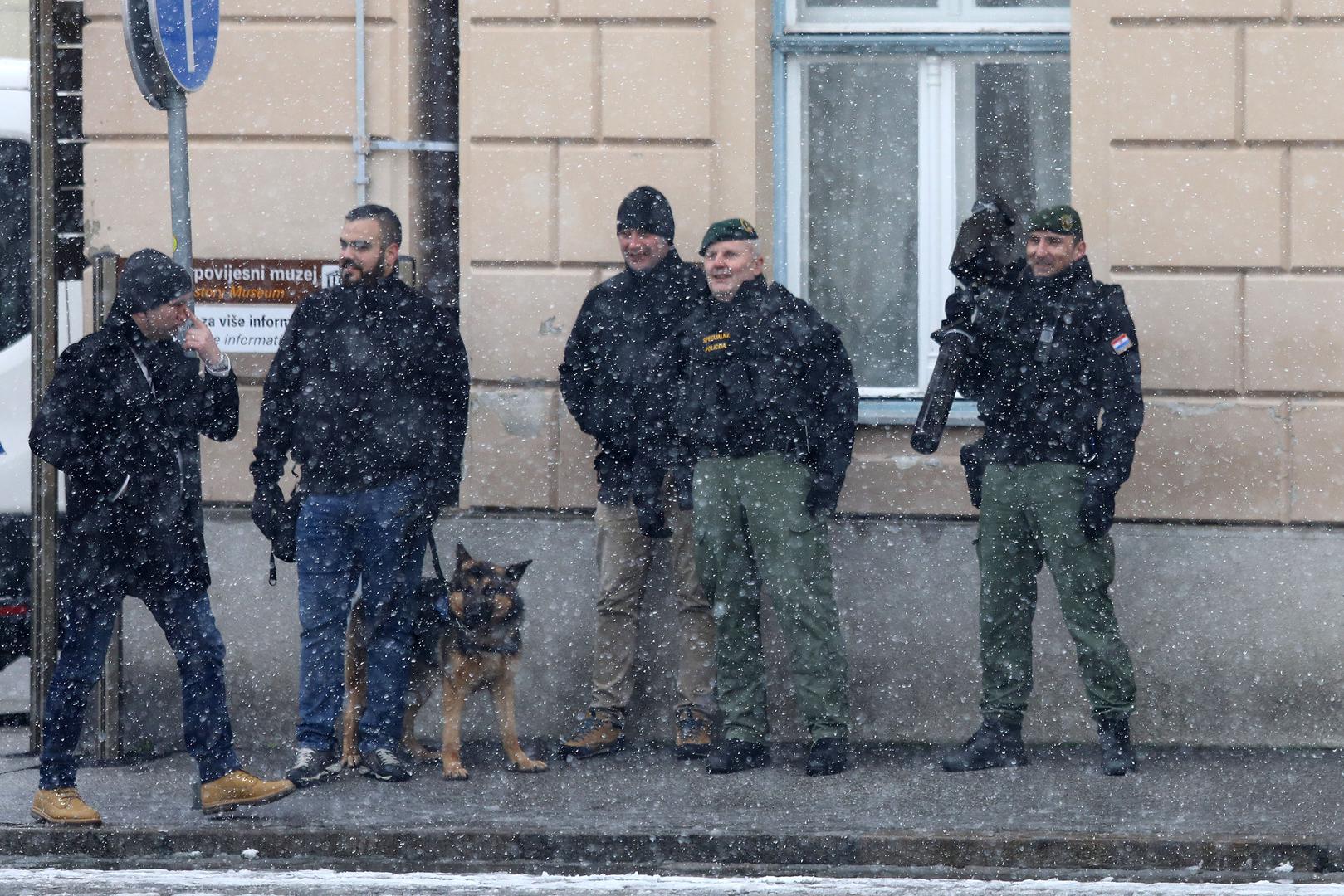 Radi se o antidron pušci - specijano namijenjenoj za zaustavljanje dronova  