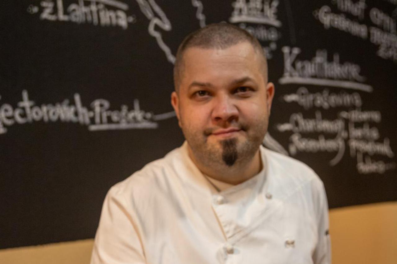 Osijek: Ivan Đukić i sladoled od ajvara