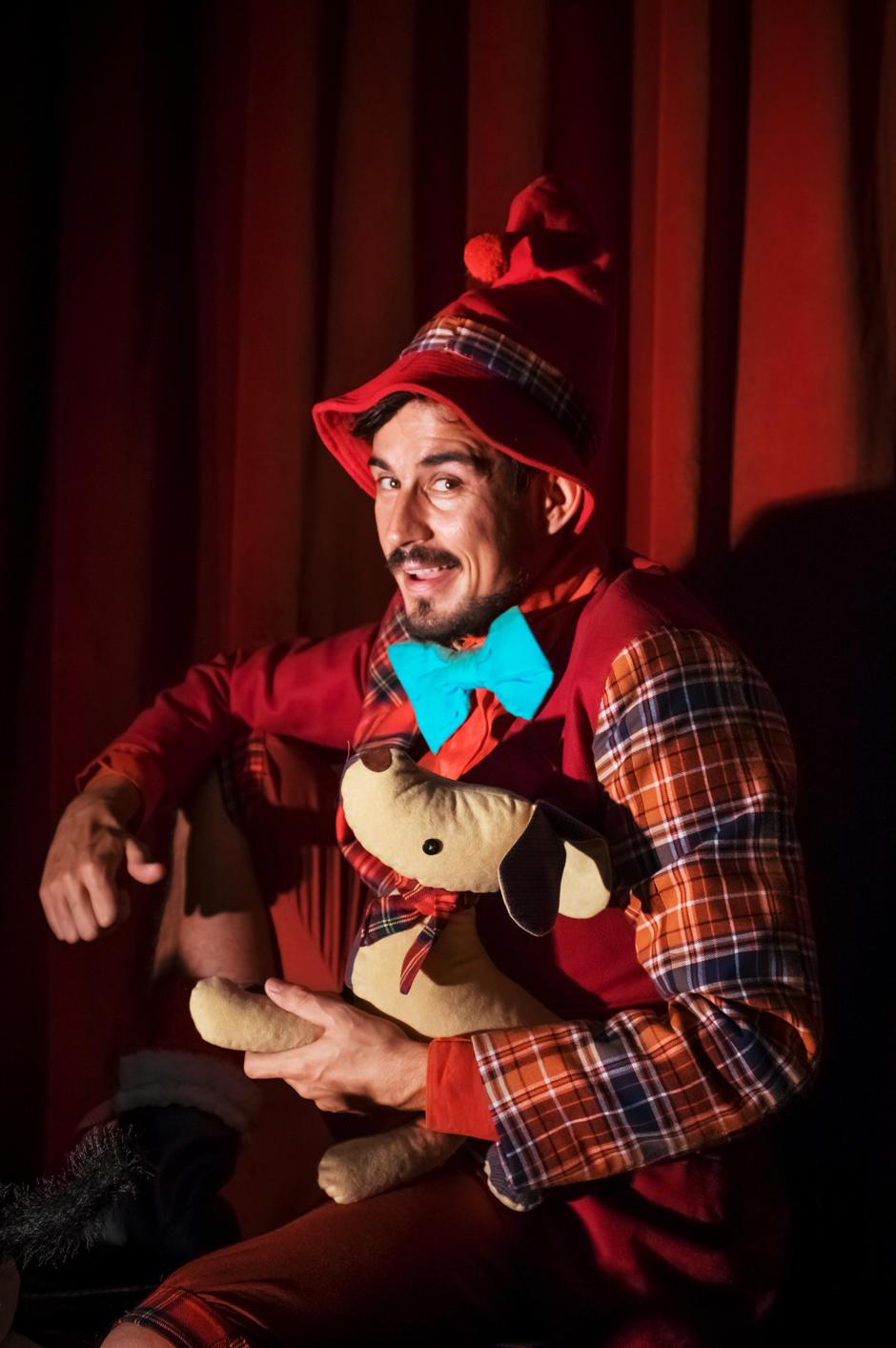 Mjuzikl Divan Božić