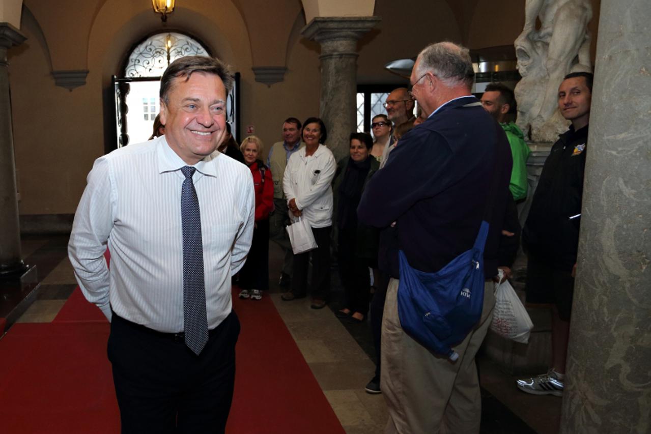 '28.09.2012., Ljubljana - Reportaza o gradonacelniku Ljubljane Zoranu Jankovicu povodom afere u kojoj ga se optuzuje za korupciju i zlouporabu sluzbenih ovlasti. Gradonacelnik Ljubljane Zoran Jankovic