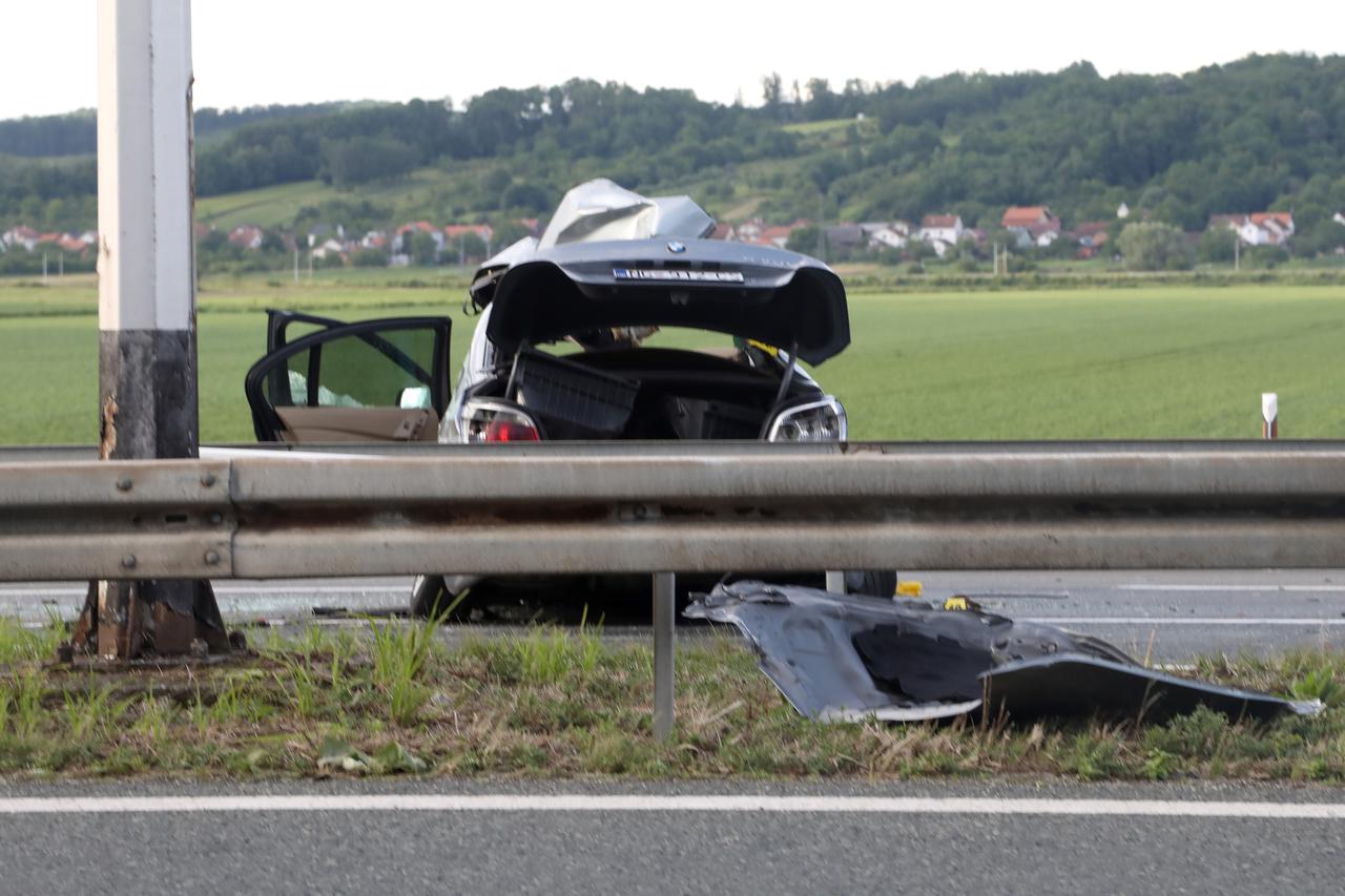 Dvije osobe smrtno stradale u prometnoj nesreći na autocesi A3 između čvora Okućani i Novska