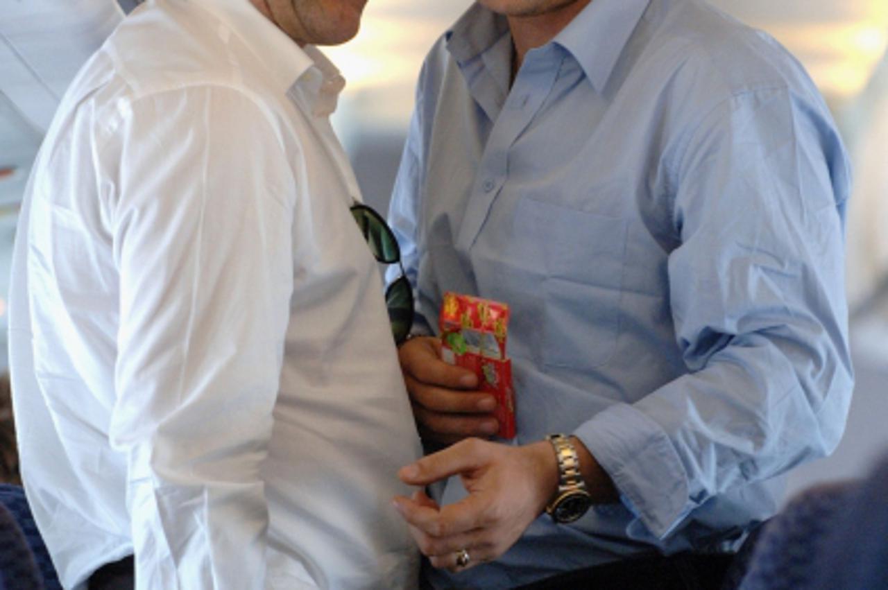 'sport.....cardiff....18.04.2007. cardiff - odluka o kandidaturi eura hrvatska madjarska 2012/ povratak u hrvatsku/  mamic bilic foto: marko lukunic'