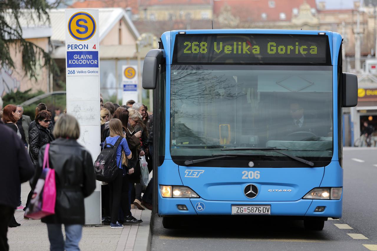 26.03.2015., Zagreb - Autobusna stanica na Glavnom kolodvoru ZET-ove linije 268 za Veliku Goricu. Photo: Grgur Zucko/PIXSELL