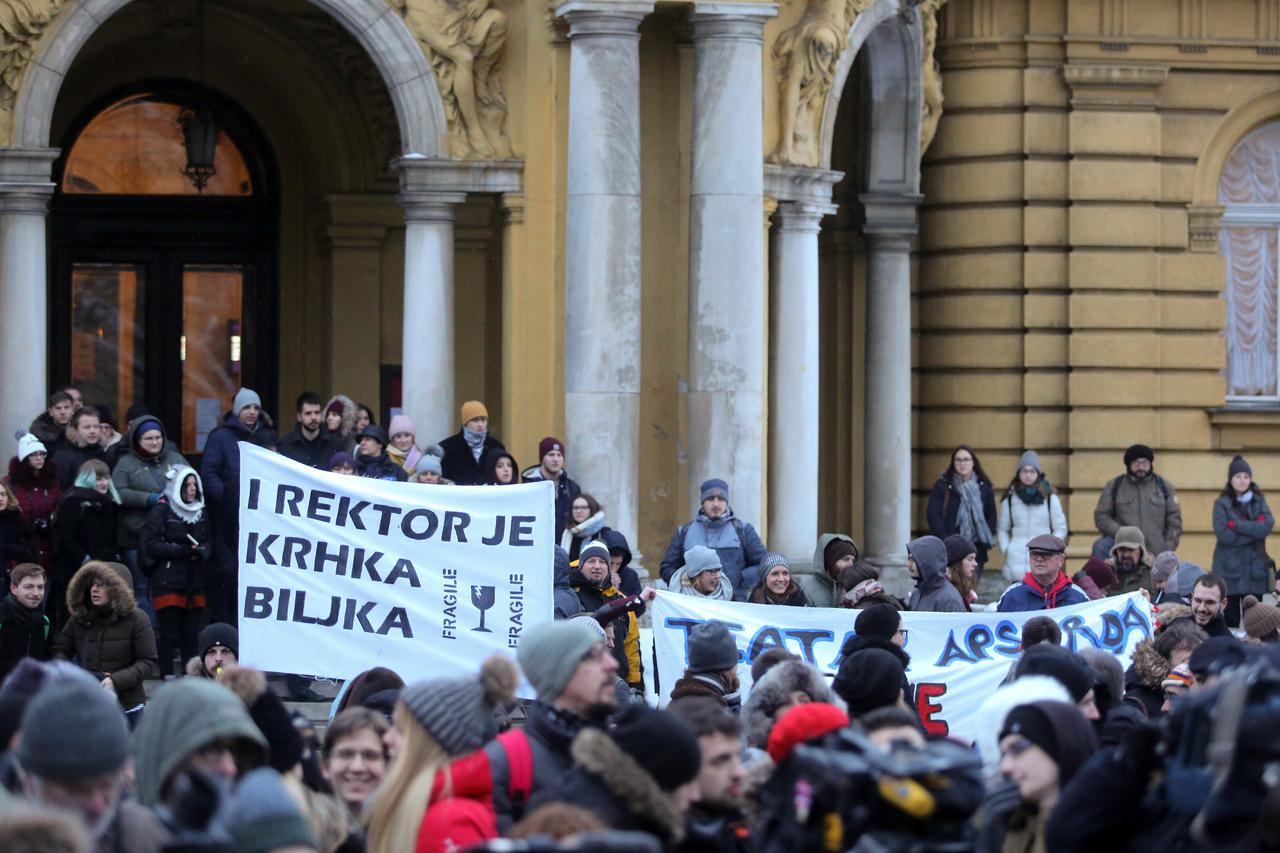 Sveučilišna platforma organizirala prosvjed pod geslom "Sveučilište mora bolje"
