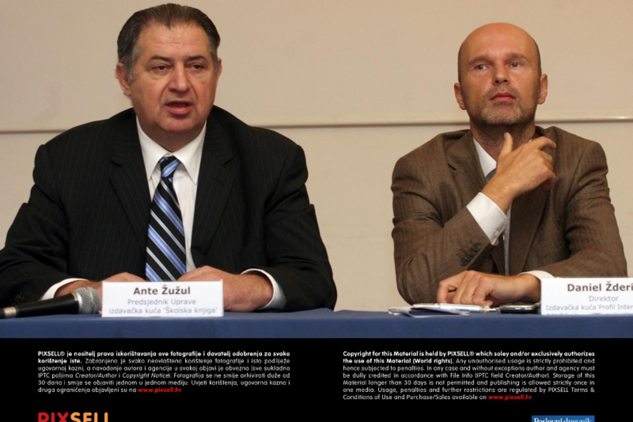 '17.11.2009., Europski dom, Zagreb - Okrugli stol o prijedlogu Zakona o udzbenicima. Ante Zuzul, direktor Skolske knjige, Daniel Zderic, direktor Profila internationala. Photo: Zarko Basic/Poslovni dn