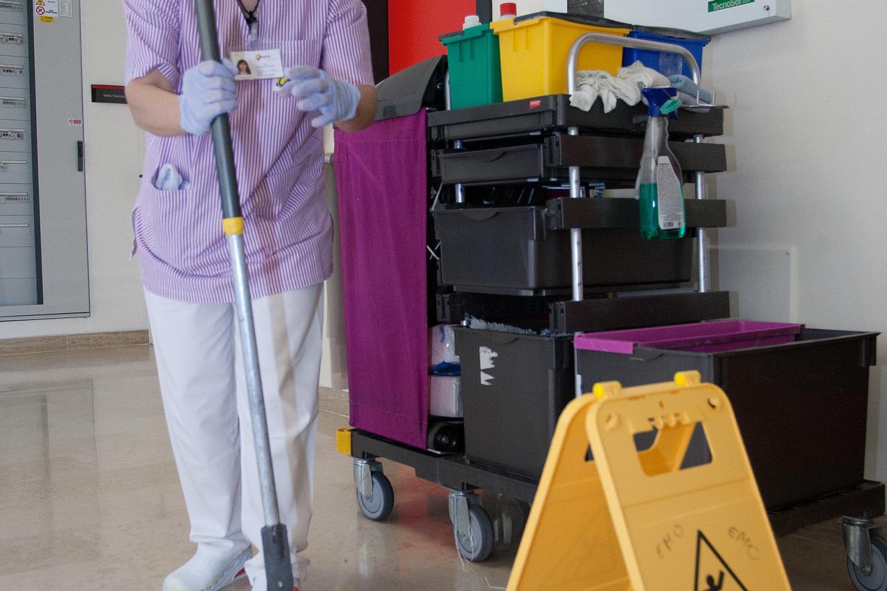 28.02.2014., Trst, Italija - Sveucilisna bolnica Cattinari. Outsourcing u zdravstvu. Centar za cistacice Copposervicea nalazi se u podrumu bolnice