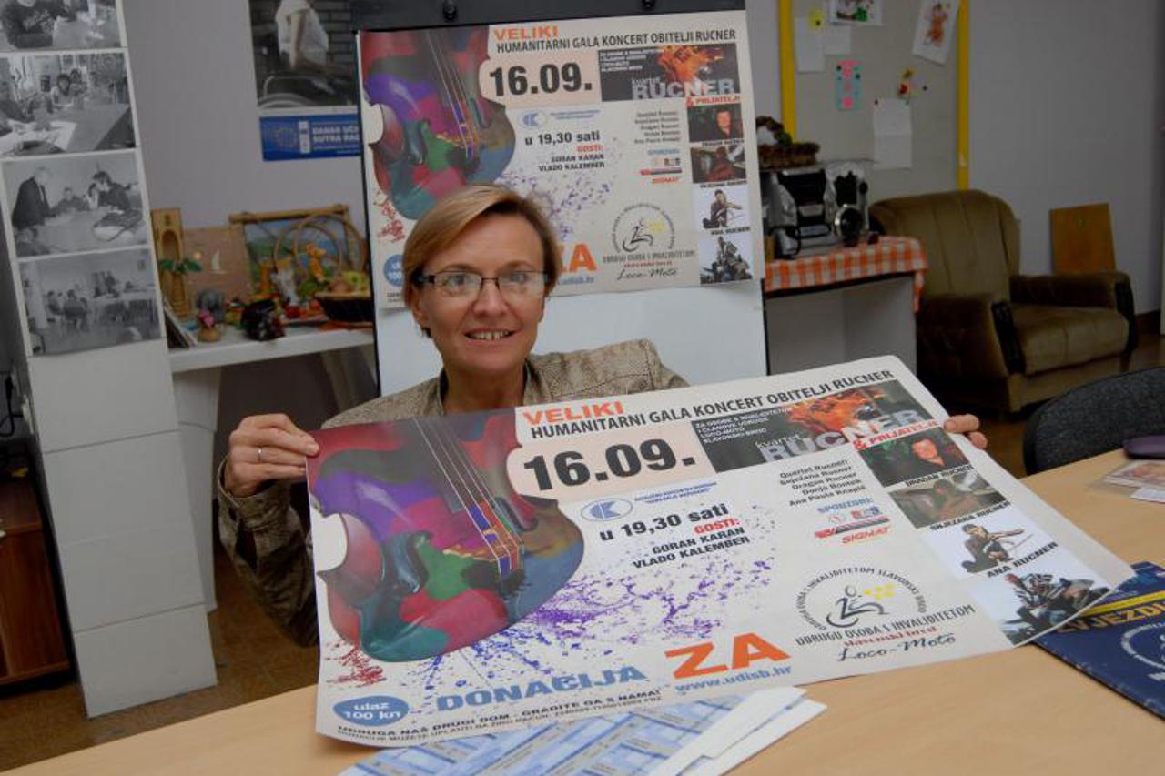 Humanitarni koncert u Slavonskom Brodu (1)