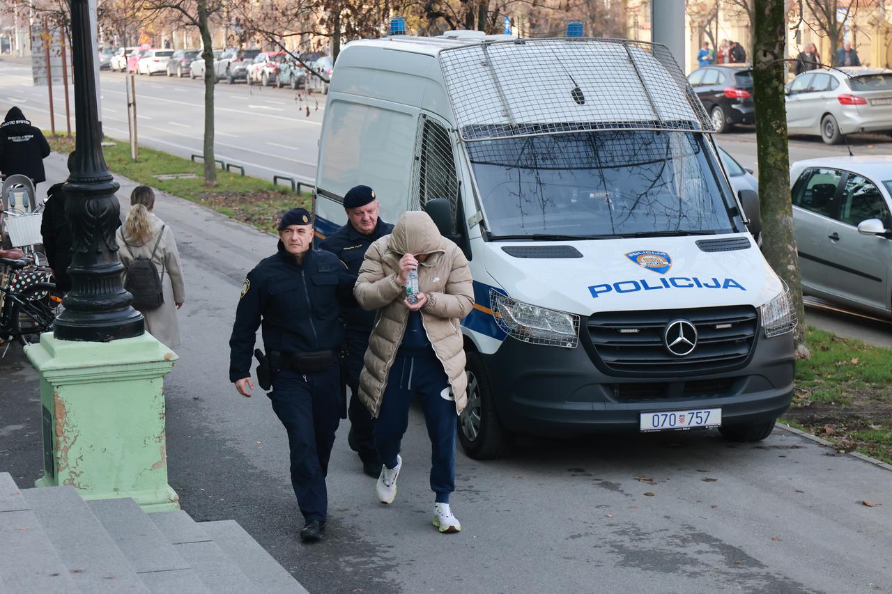 Osijek: Privođenje osumnjičenih za krijumčarenje i preprodaju tone marihuane
