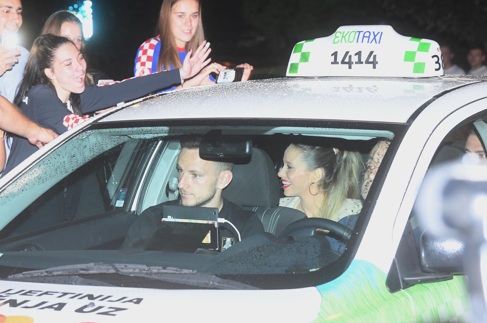 Danas su u sretnom braku, žive u Splitu gdje on igra za Hajduk te su u međuvremenu dobili dvije kćeri.