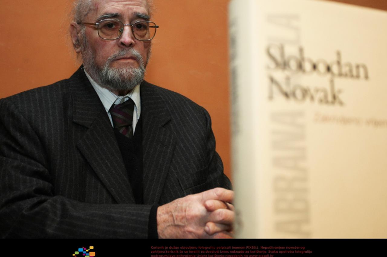 '28.11.2012., Zagreb - U velikoj dvorani Matice hrvatske predstavljena Sabrana djela akademika Slobodana Novaka.  Photo: Marko Prpic/PIXSELL'