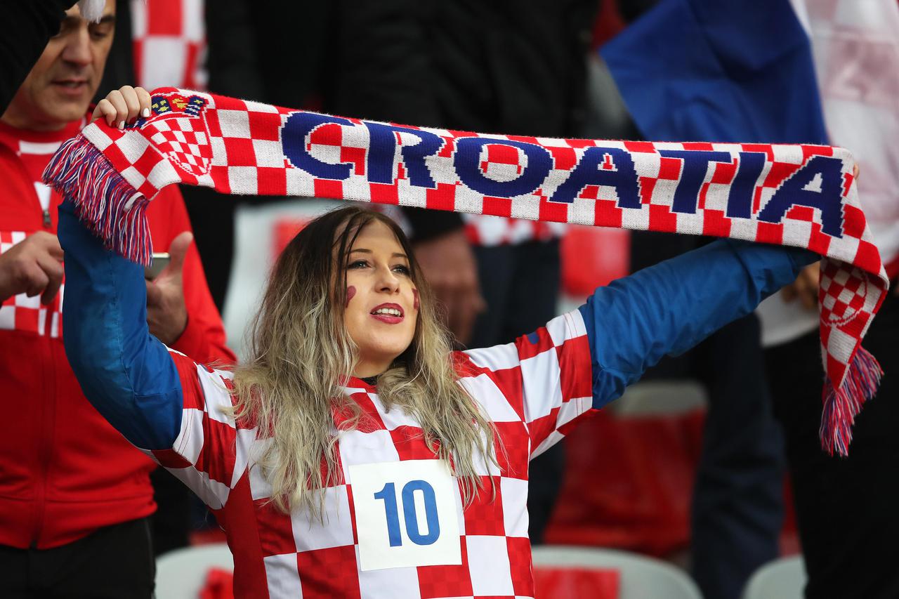 Hrvatski navijači na Poljudu čekaju početak utakmice