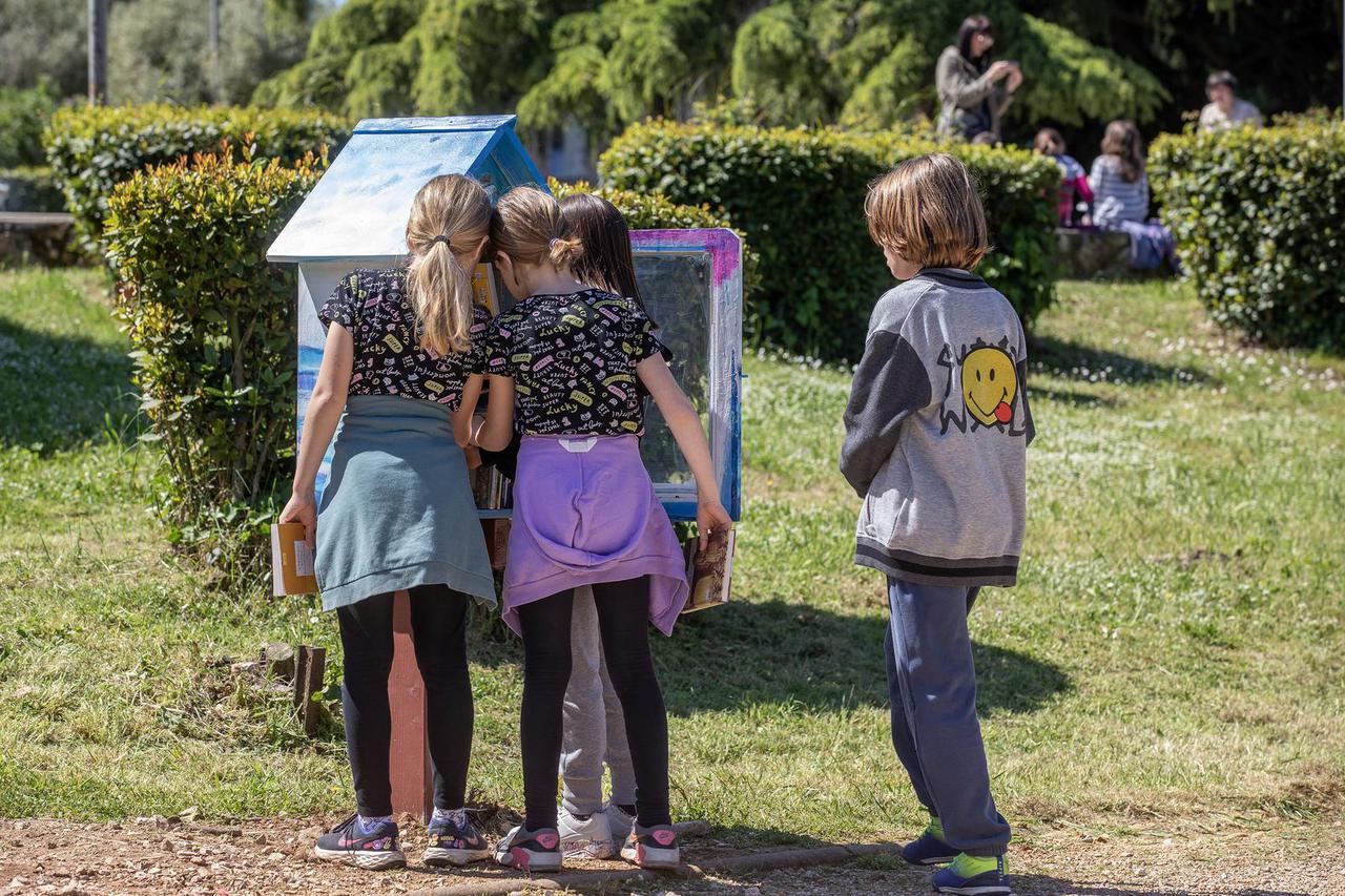 U Puli otvorena nova kućica za knjige u sklopu projekta Kućice za knjige – Book patrol