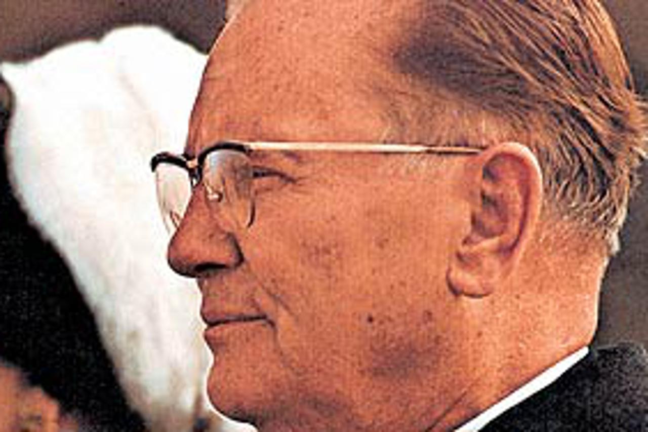 sce-tito-txt.jpg