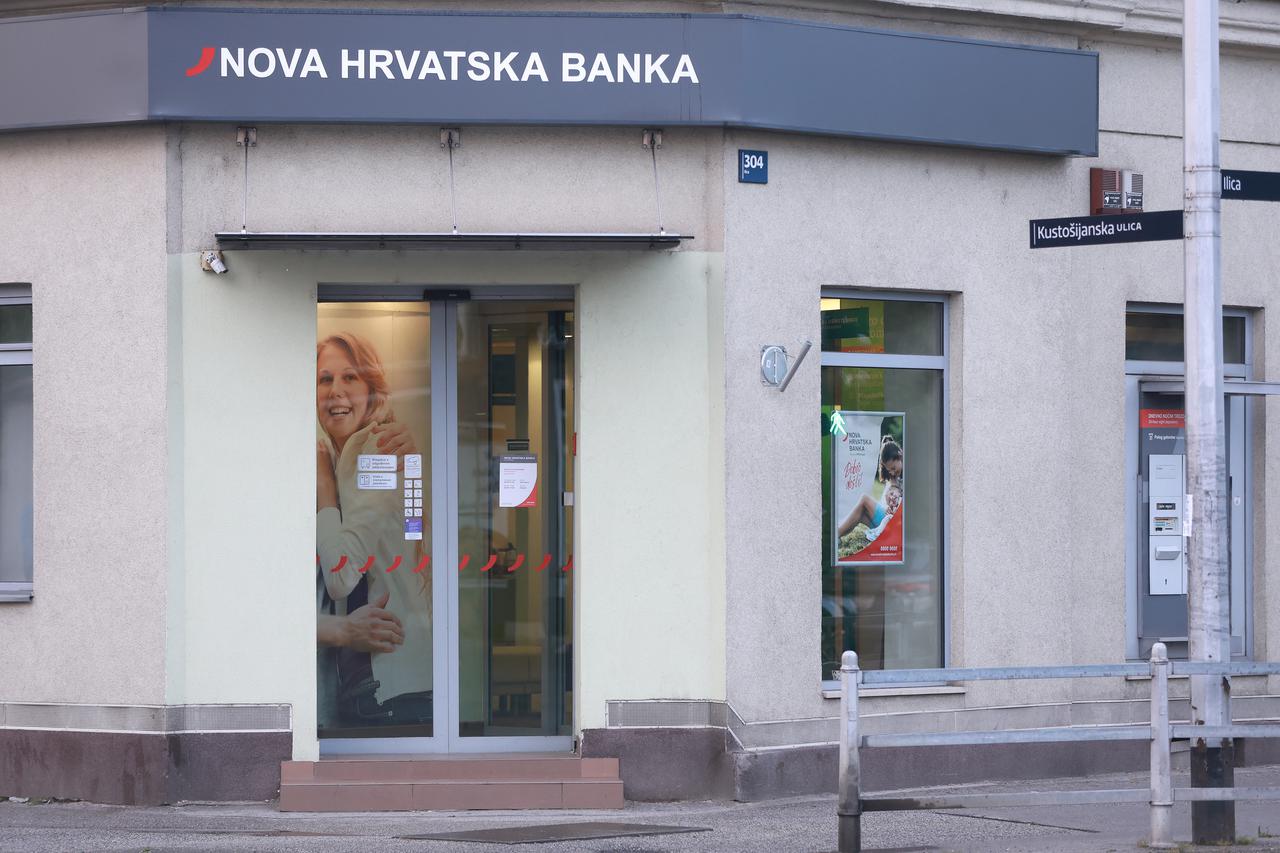 Uz prijetnju oružjem opljačkao banku u Zagrebu pa pobjegao s novcem, policija traga za razbojnikom