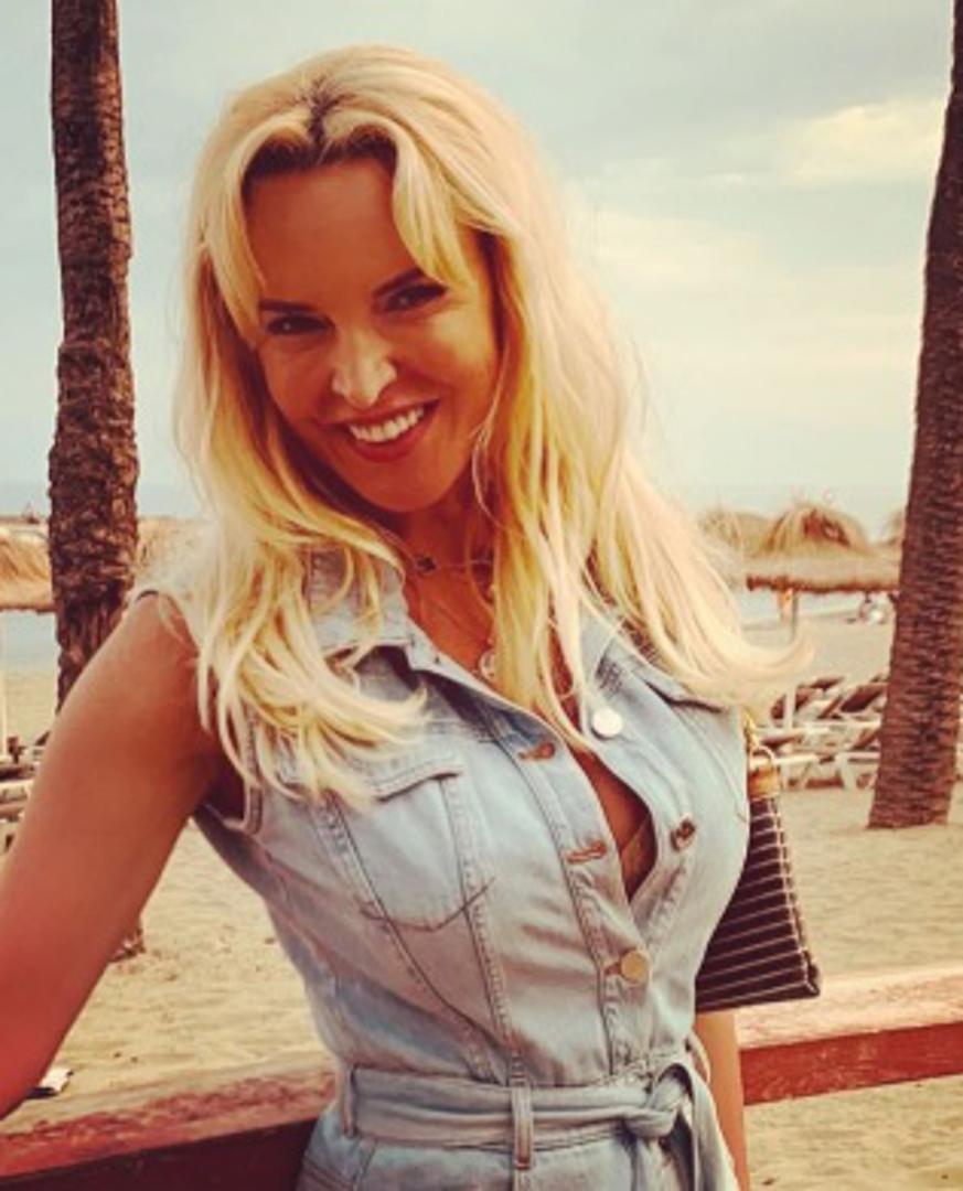 Ove sezone imat ćemo 32 gostujuće utakmice. Željeli bismo imati dobar ugođaj na stadionu, a to je u Innsbrucku nemoguće, nikad još nismo napunili stadion. Postoje planovi za stadion kapaciteta 6000 mjesta i borit ću se za njega iako neće biti lako – kazala je