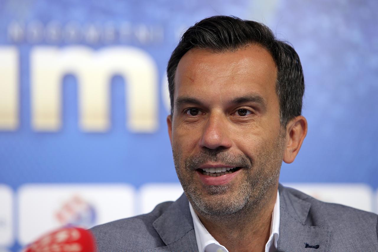 ARHIVA - 2016. Zagreb: Dani Olmo potpisao profesionalni ugovor s Dinamom