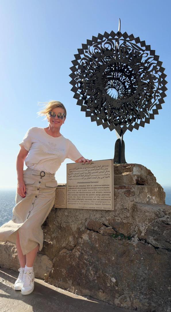 U objavi je posebno naglasila lekcije koje joj je putovanje donijelo, kako o vođenju tako i o životu. Istaknula je važnost poniznosti jer nijedna država, kultura ili vođa nemaju monopol na mudrost ili otpornost. 