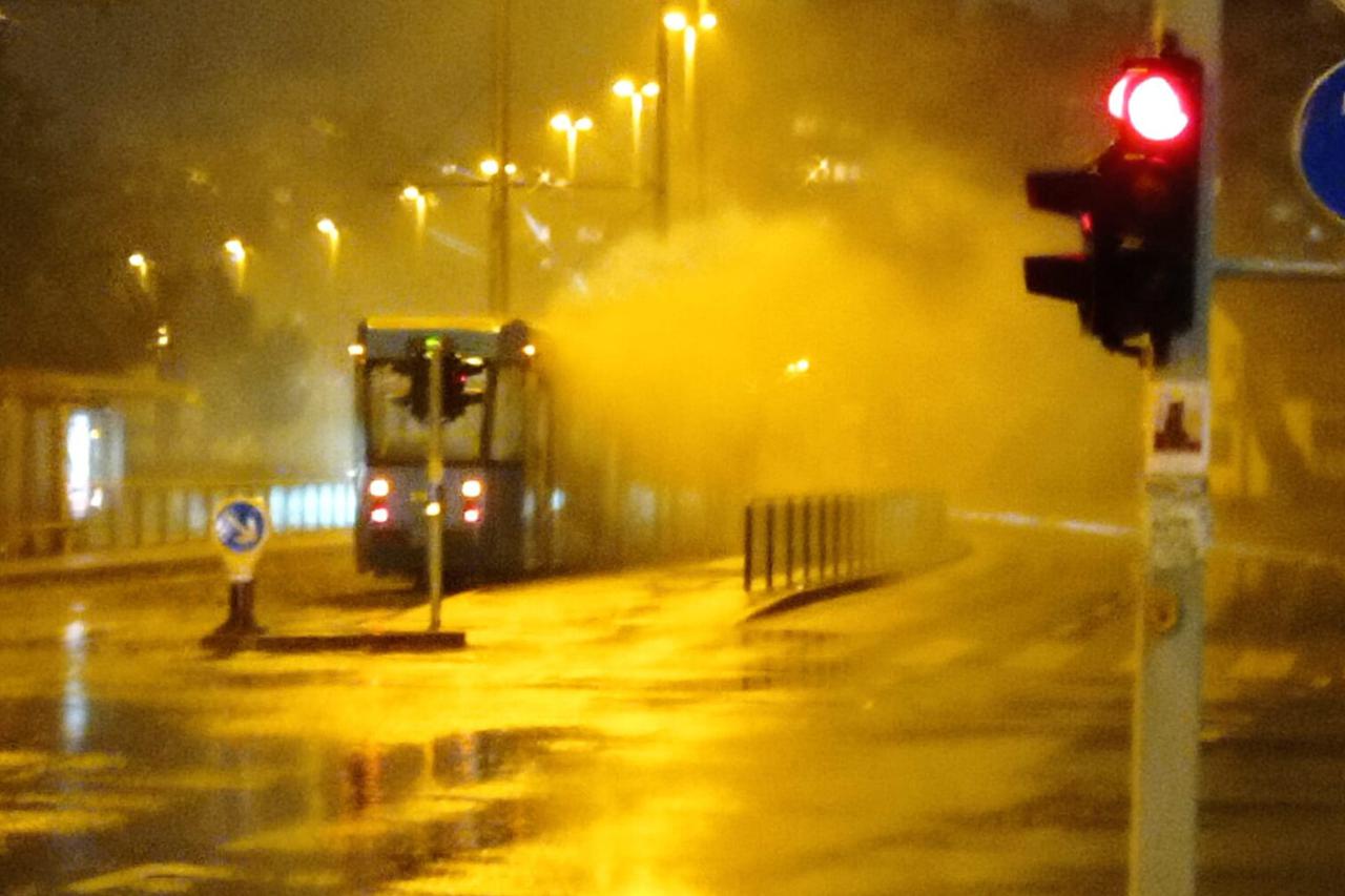 Zadimio se tramvaj na Prečkom
