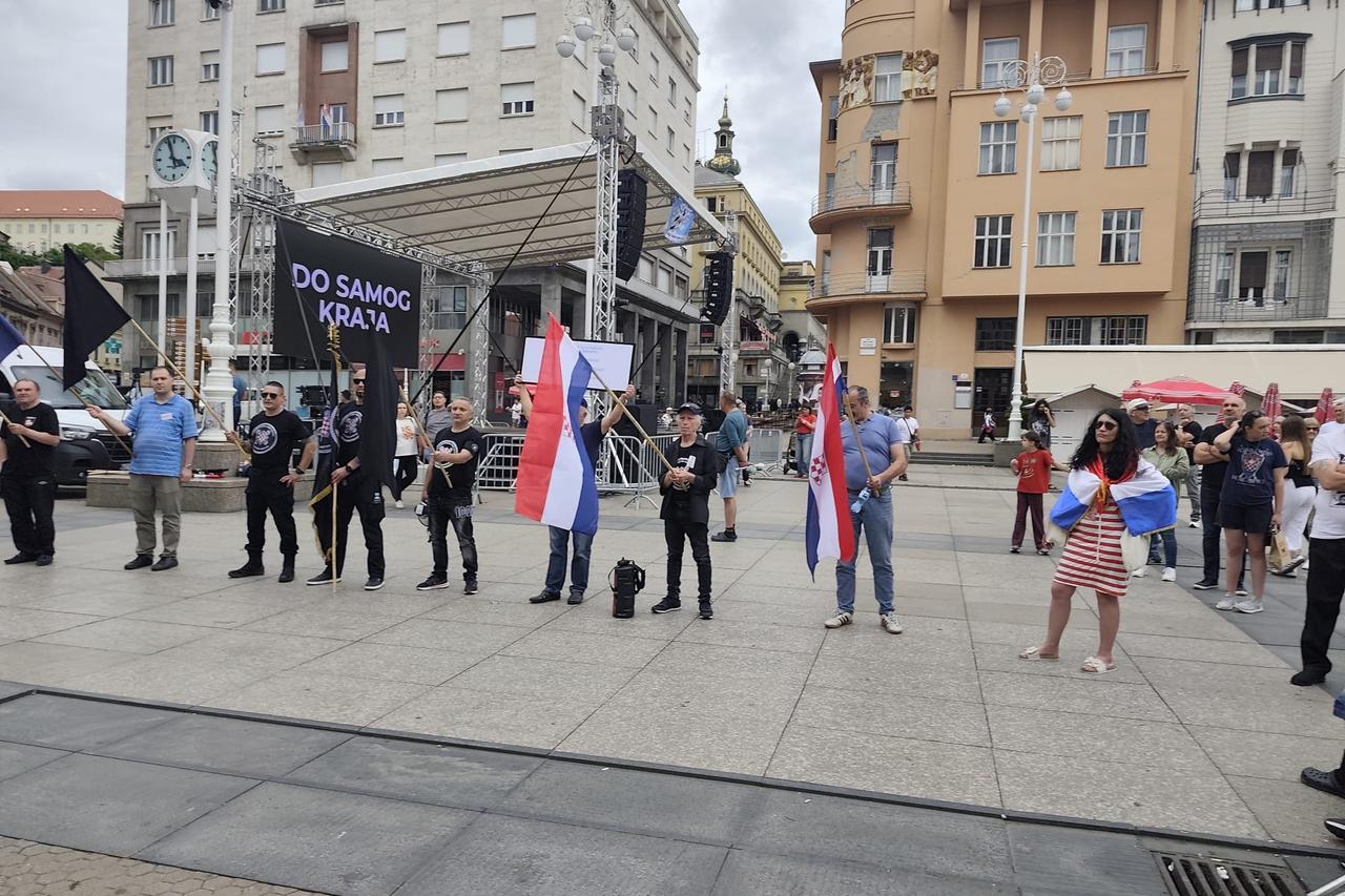 Dražen Keleminec na Trgu