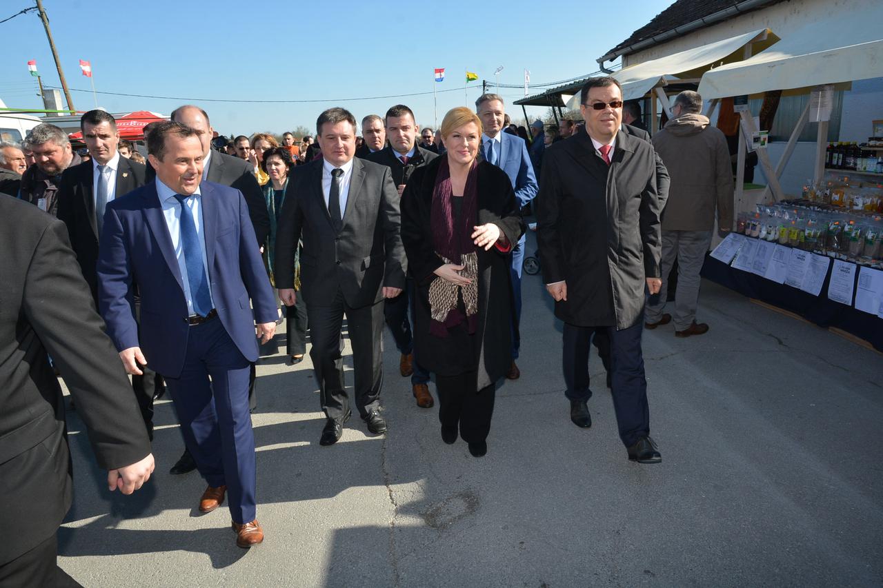 Predsjednica Grabar-Kitarović na otvorenju i obilasku međunarodnog Proljetnog sajma