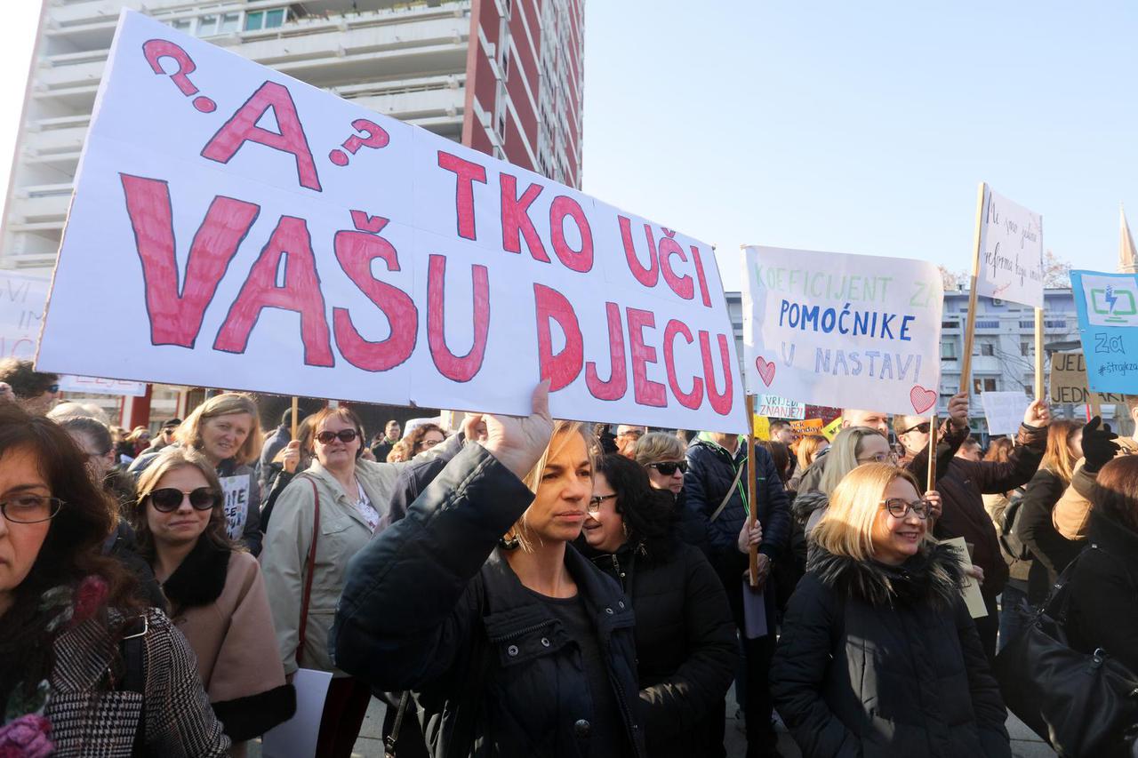 Osijek: Održan prosvjed Potpora obrazovanju