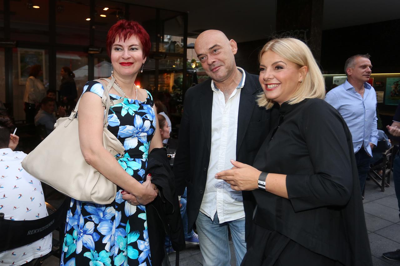 Zagreb: U kinu Europa premijerno prikazan dokumentarni film "Prvi put" Mirjane Hrge