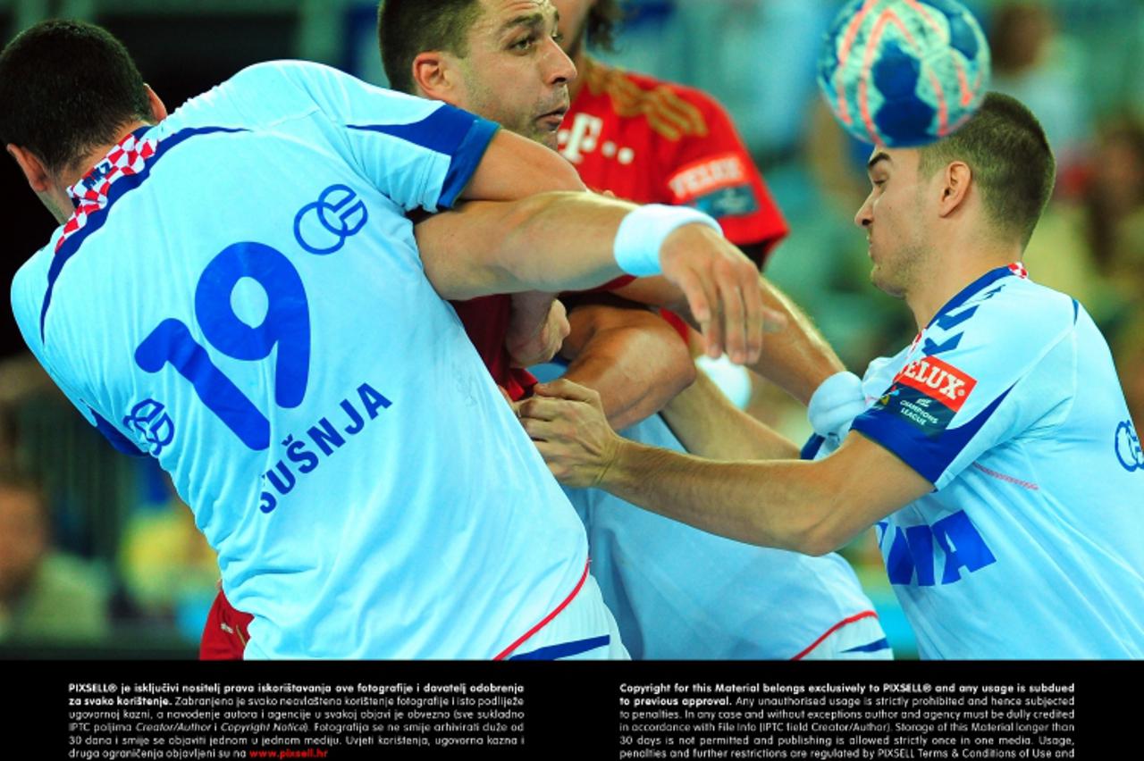 '20.10.2013., Zagreb - EHF Liga prvaka, RK Croatia Osiguranje - MKB-MVM Veszprem.  Photo: Daniel Kasap/PIXSELL'