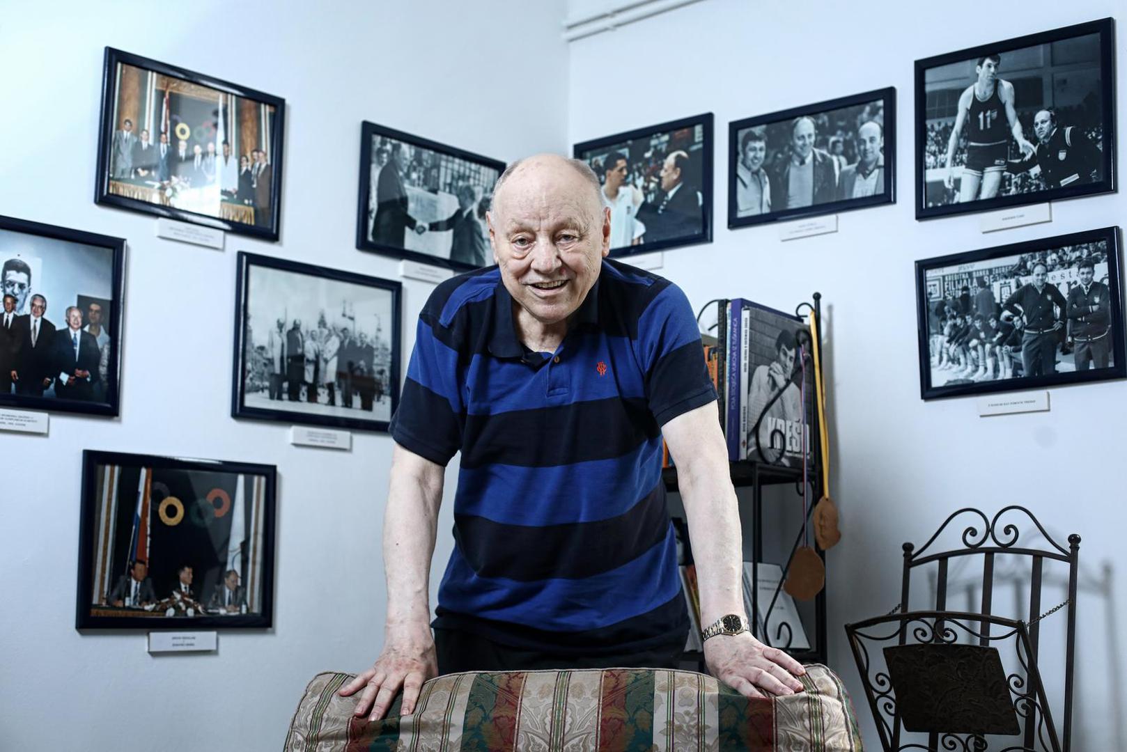 28.06.2022. Zagreb- Najtrofejniji hrvatski kosarkaski trener i legendarni trener Cibone, Mirko Novosel.
 Photo: Boris Scitar/Vecernji list/PIXSELL