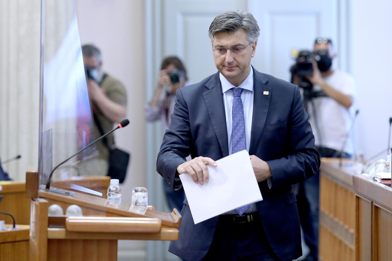 Zagreb: Andrej Plenković predstavio Zakon o obnovi zgrada oštećenih u potresu