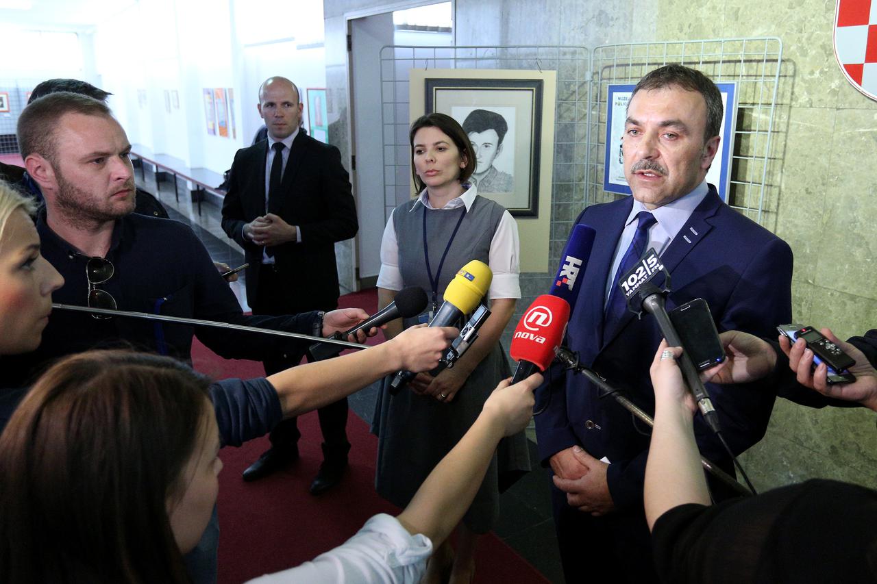 Vlaho Orepić