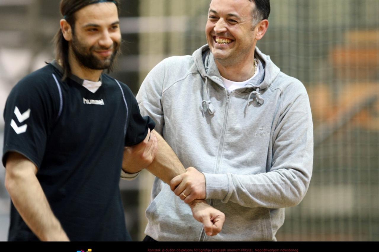 '15.04.2012., Zagreb, Kutija sibica - Slavko Goluza odradio je svoj prvi trening kao novi trener RK Croatia osiguranje Zagreb. Photo: Jurica Galoic/PIXSELL'